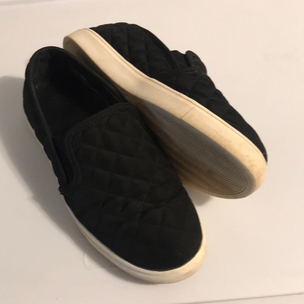 Mossimo Slide On’s